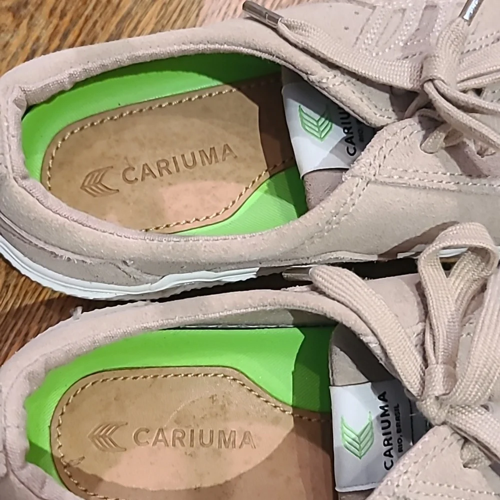 Cariuma Suede Sneakers Beige New - Picture 3 of 8